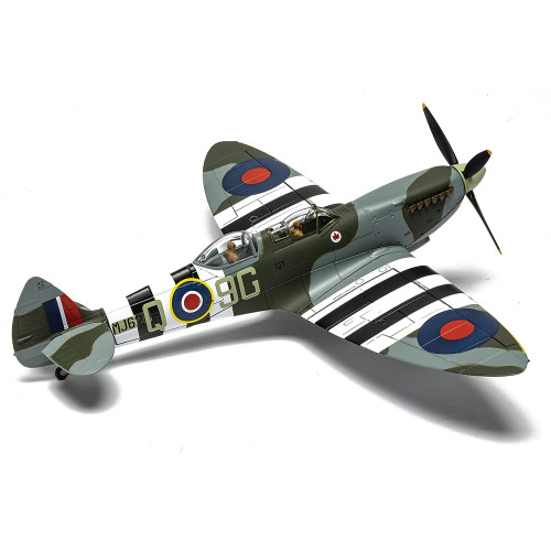 Supermarine Spitfire T.Mk 9 1/72 Die cast Model CORGI (AA29202) Alt Image 4