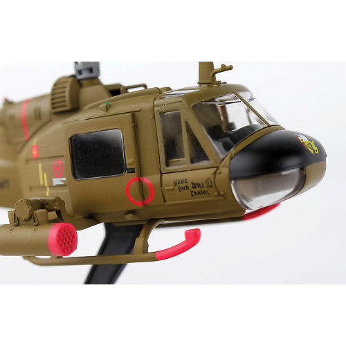 UH-1C Huey Gunship 1St Cavalry U.S. Army Alt Image 7