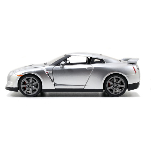 BRIAN's Nissan GT-R (R35) - Candy Silver - Fast & Furious Alt Image 2