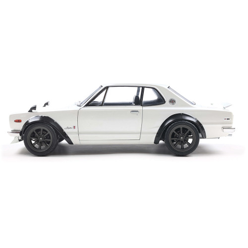 1970 Nissan Skyline (C10) Hakosuka Solido Works - Pearl White Alt Image 4