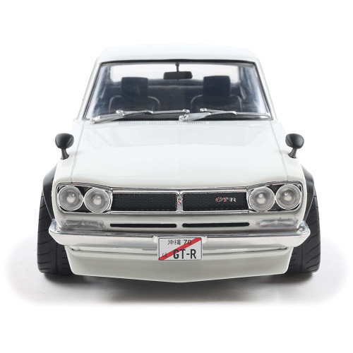 1970 Nissan Skyline (C10) Hakosuka Solido Works - Pearl White Alt Image 5