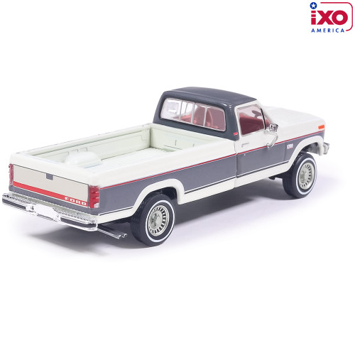 1986 Ford F-150 XLT Lariat Long Bed Styleside 4X2 - Colonial White Tu-Tone Alt Image 1