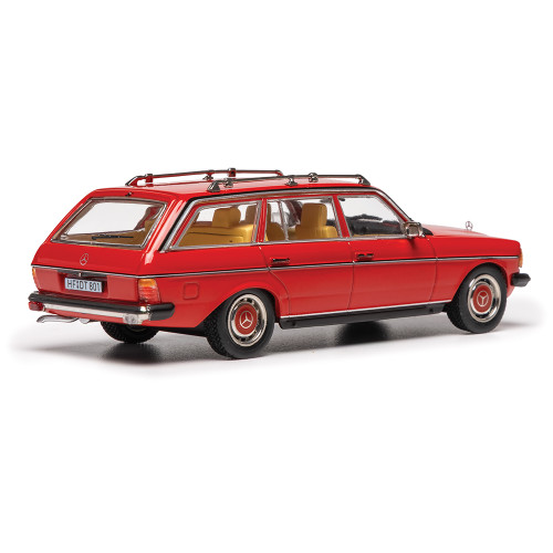 1982 Mercedes-Benz 200T (S123) - Red Alt Image 1