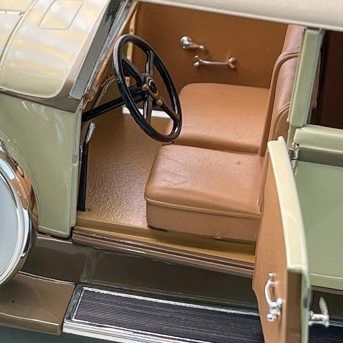 1930 Packard Eight Brewster Alt Image 3