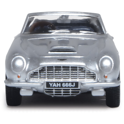 Aston Martin DB6 Mark 2 Volante - Silver Birch Alt Image 2