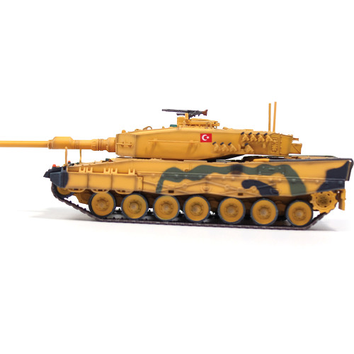 Leopard 2A4 Turkish Army 1/72 Die Cast Model Panzerkampf (12226PJ) Alt Image 1