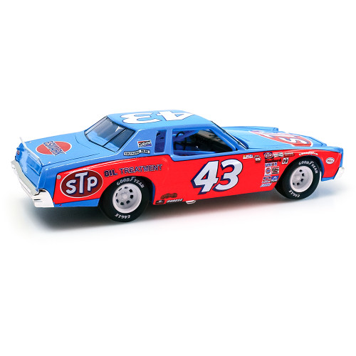 1981 Kyle Petty STP Chevrolet Monte Carlo NASCAR Race Car Alt Image 1