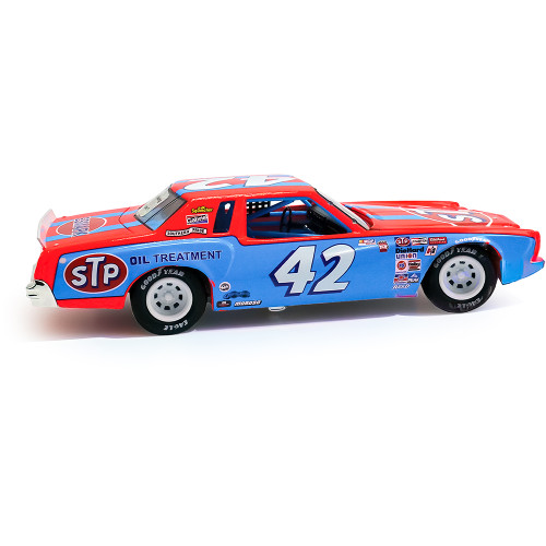 Richard and Kyle Petty 1981 STP Riverside Swap 1:64 ARC 2-Car Set Alt Image 4