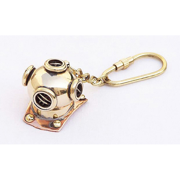 World War I Diver Helmet Keychain Main Image