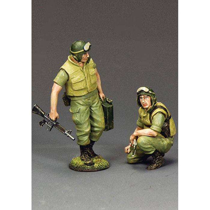 2-Piece Dismounted Armor Crew 1/30 Figure Set Main Image