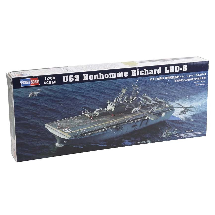USS Bonhomme Richard 1/700 Kit Main Image