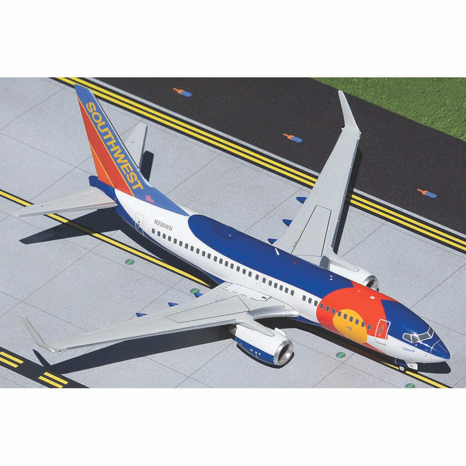 Boeing B737-700 1/200 Die Cast Model Main Image