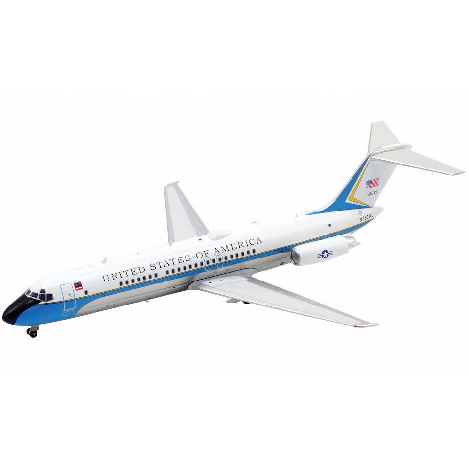 McDonnell Douglas VC-9C 1/200 Die Cast Model - USAF Main Image