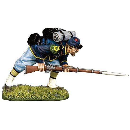 Crouching Advancing 1/30 Figure - CW132 Main Image