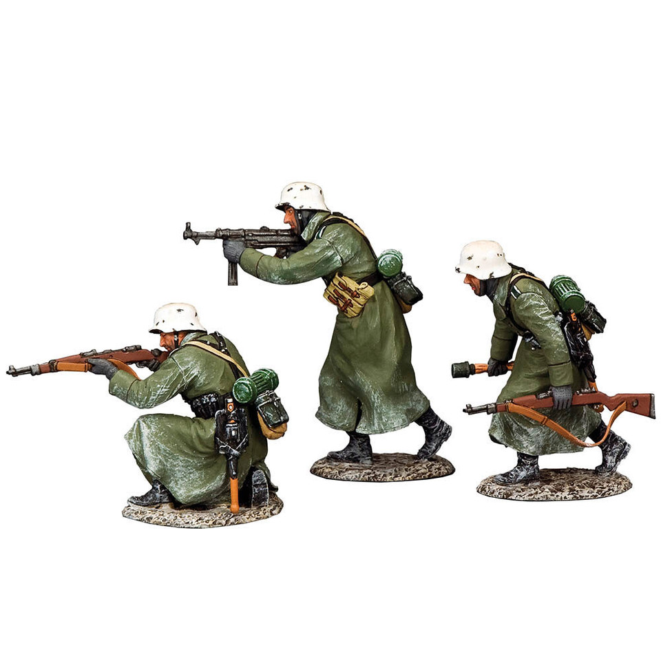 3-Piece German Winter Attack 1/30 Figure Set Main Image