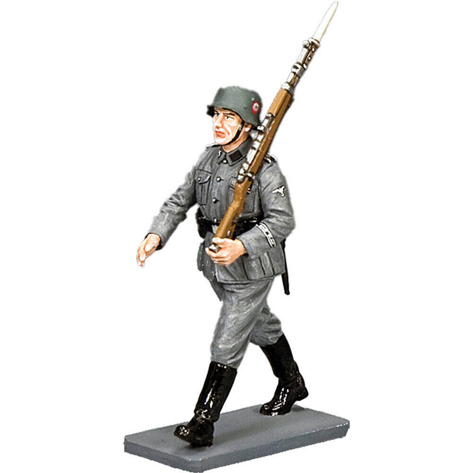 Marching Waffen-SS Man w/ Rifle 1/30 Figure Main Image