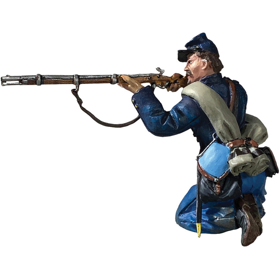Irish Brigade Kneeling Firing No. 1 1/30 Figure William Britain 31347 Main Image