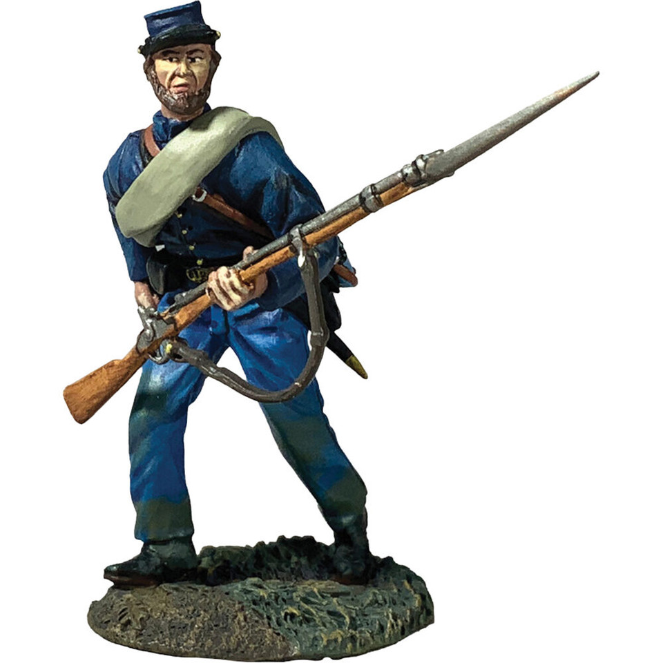 Irish Brigade Advancing Loading 1/30 Figure William Britain 31382 Main Image