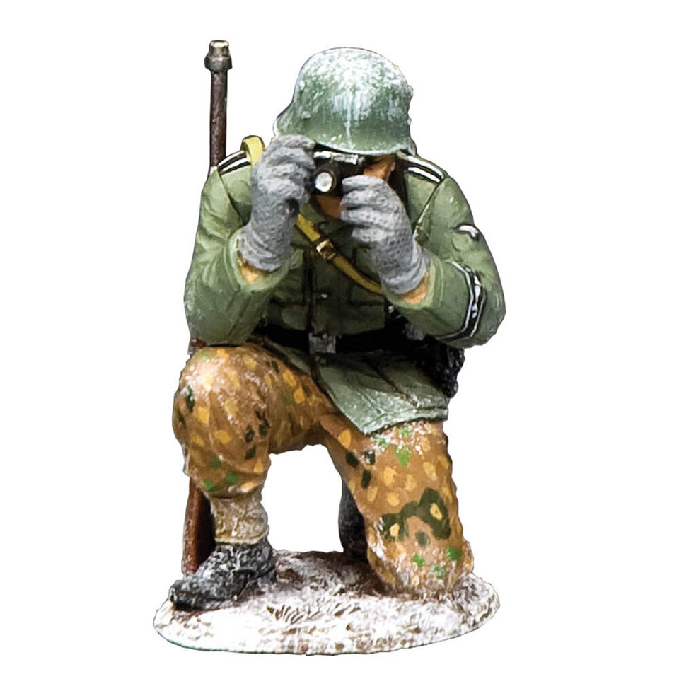 The Combat Photographer 1/30 Figure King & Country (BBG128) Main Image