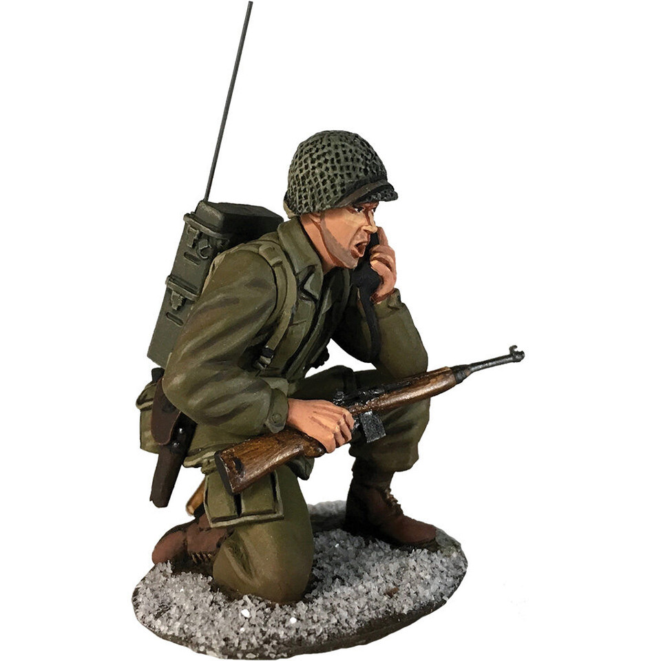 U.S. 101st Airborne Kneeling With SCR300 Radio 1/30 Figure William Britain (25068) Main Image
