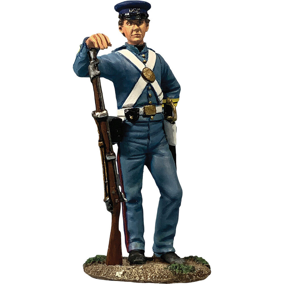 U.S. Marine in Fatigue Uniform 1/30 Figure - 1839 William Britain (13070) Main Image