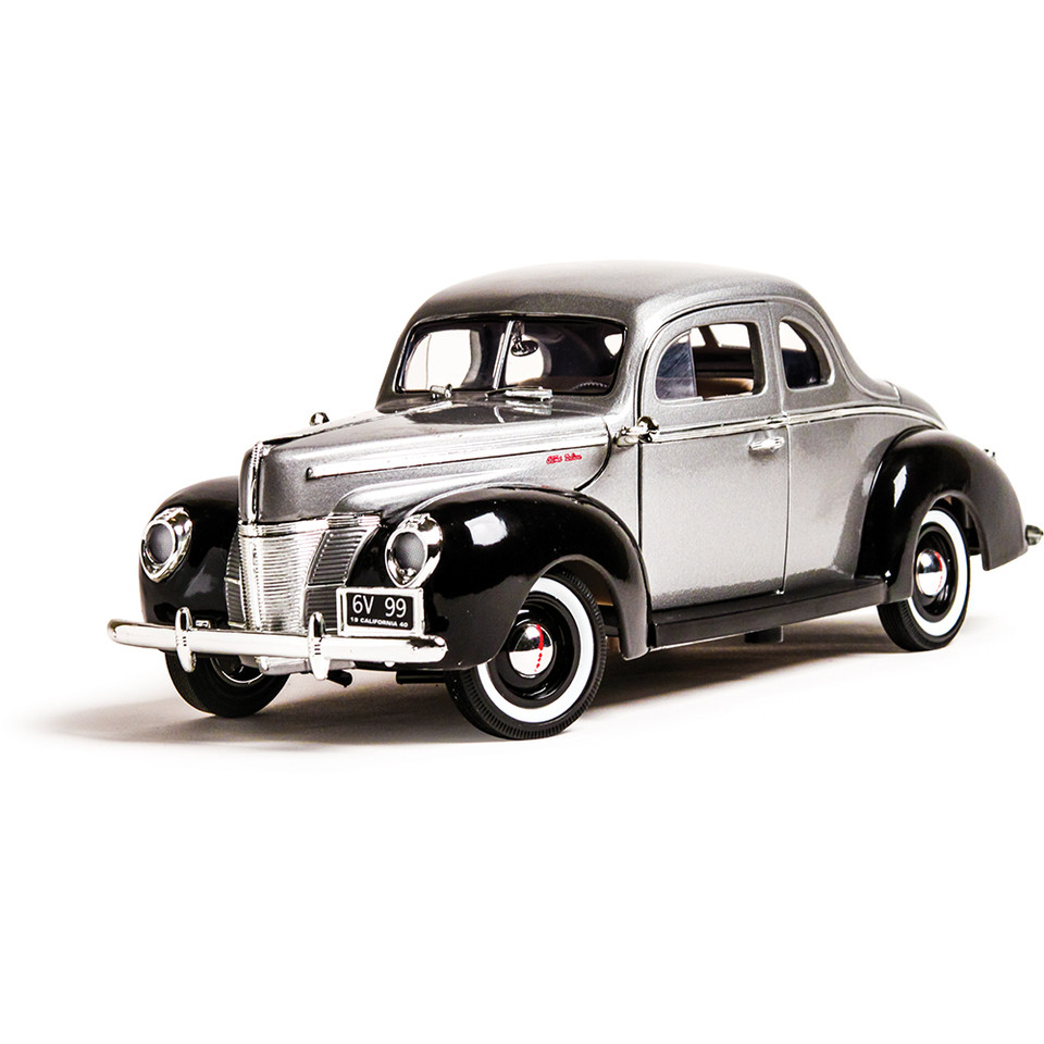 1940 Ford Deluxe Main Image