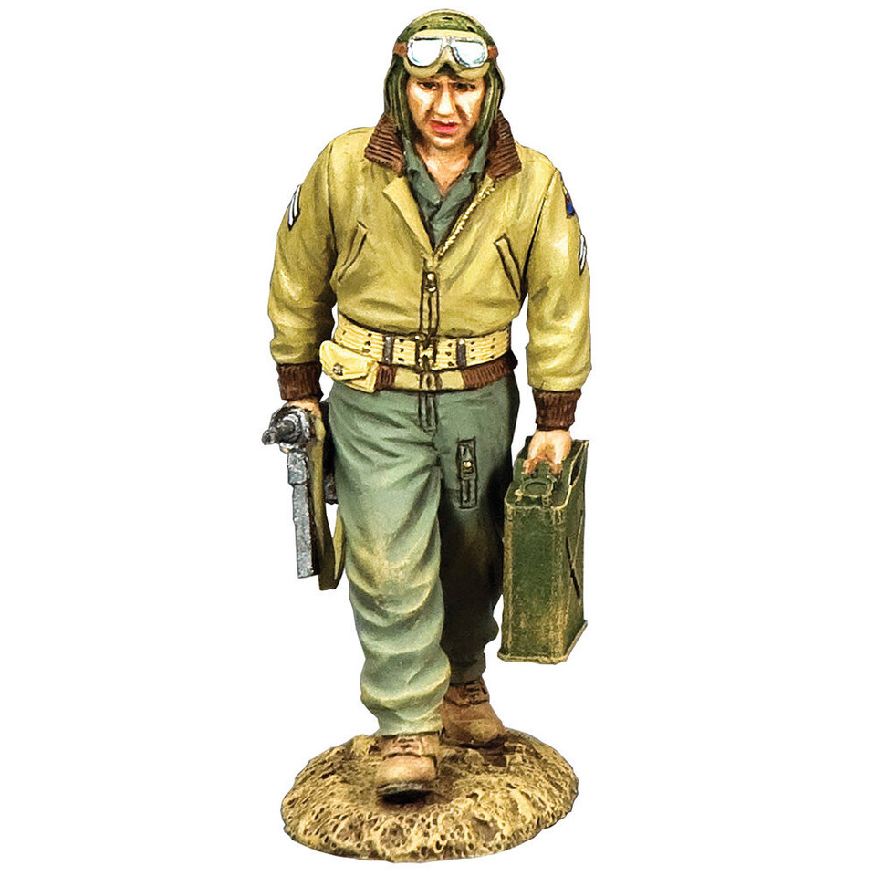 Walking Corporal w/M3 Submachine Gun and Jerrican 1/30 Figur K&C (DD384) Main Image
