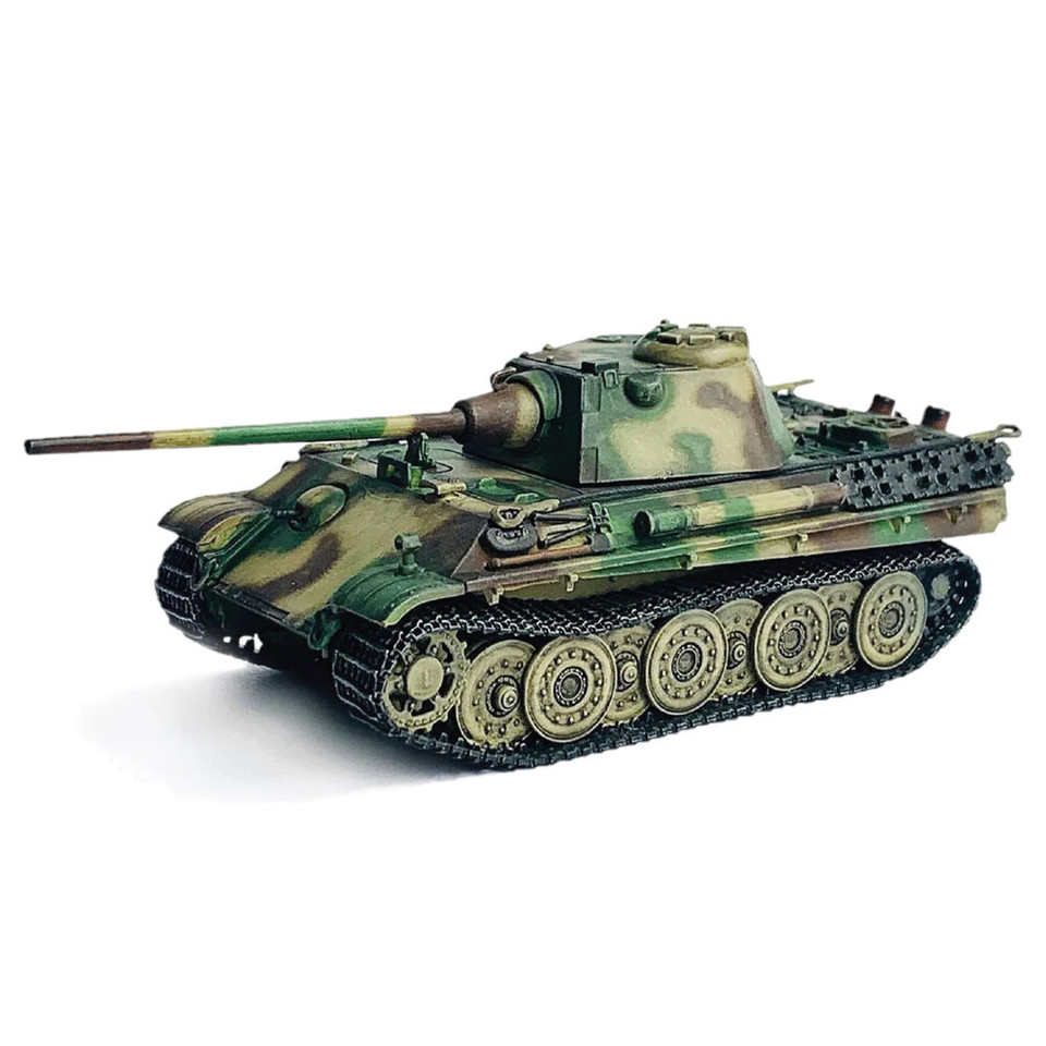Sd.Kfz.171 Panther F 1/72 Plastic Model Dragon Models (63215) Main Image
