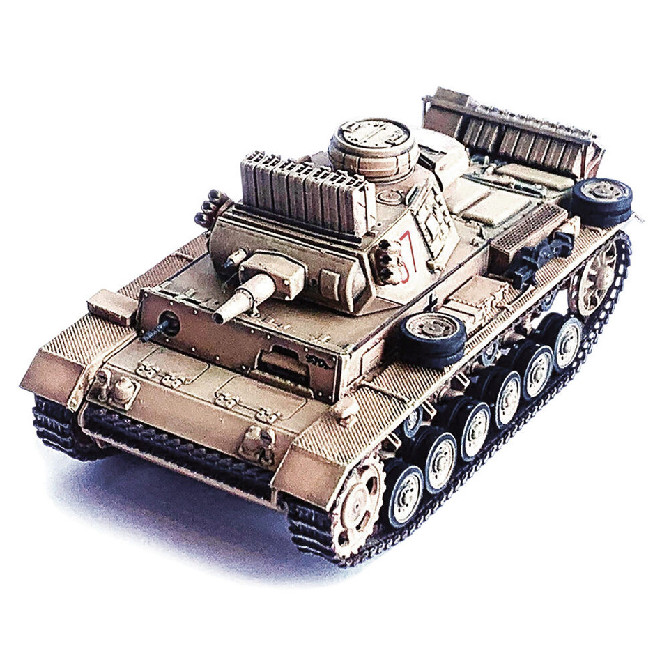 Sd.Kfz.141 Panzer III Ausf.N 1/72 Plastic Model Dragon Models (63089) Main Image