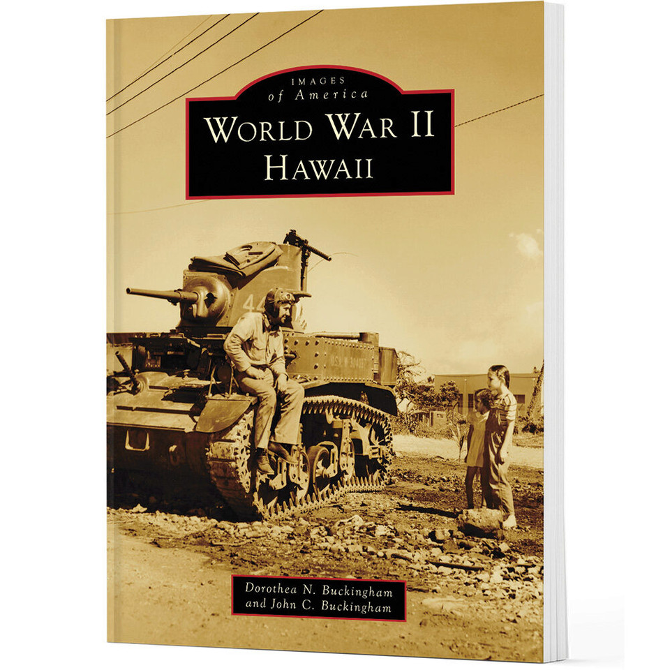 World War II Hawaii Images of America (9781467161770) Main Image