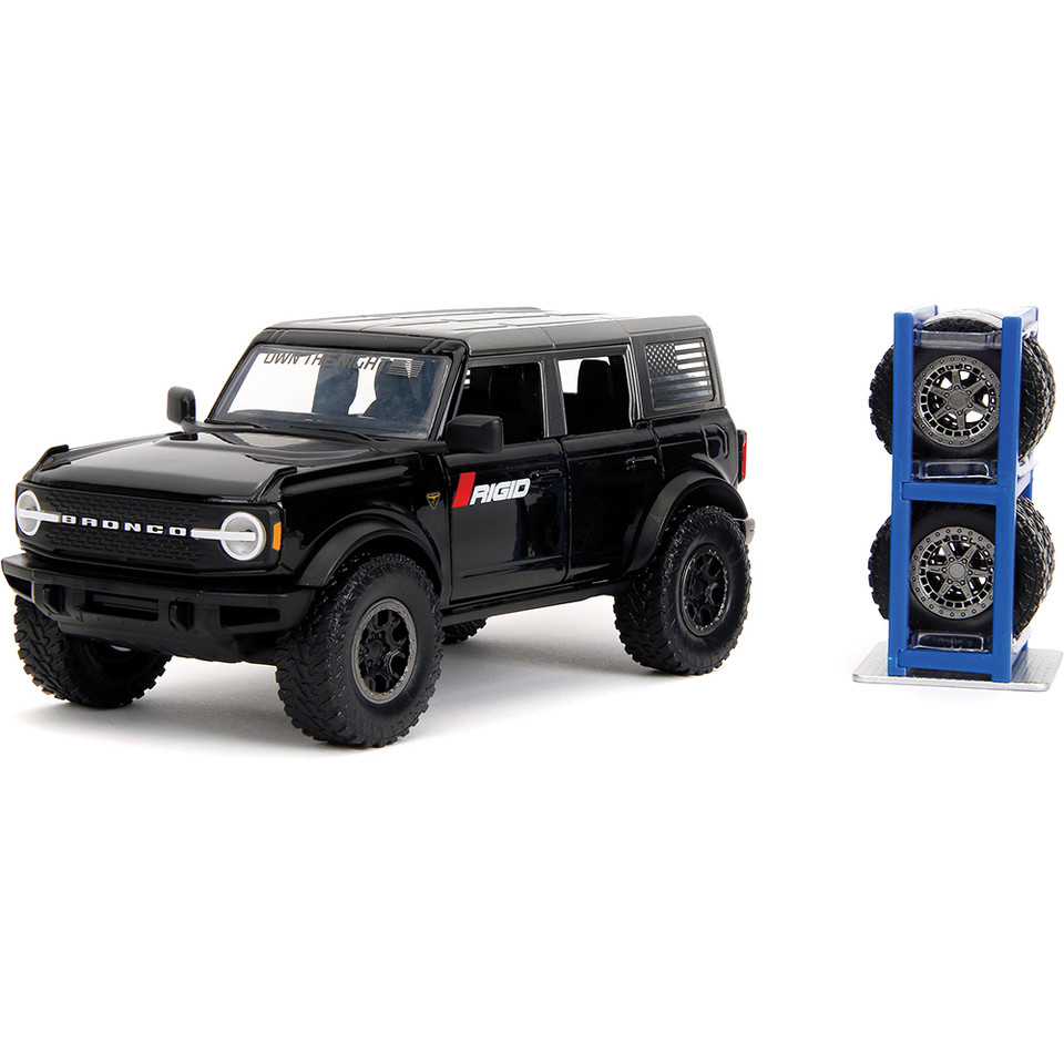 2021 Ford Bronco w/Tire Rack - Black Main Image