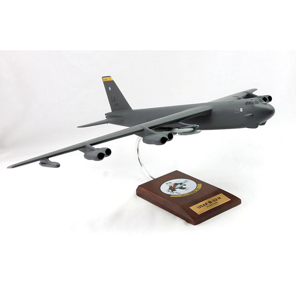 B-52H Stratofortress 1/100 Display Model Main Image