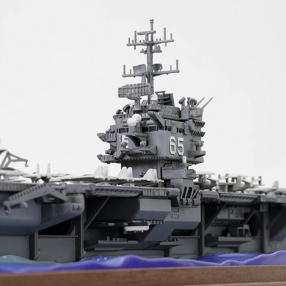 USS Enterprise (CVN-65) 1/700スケールモデル 完成品 s-l400.jpg