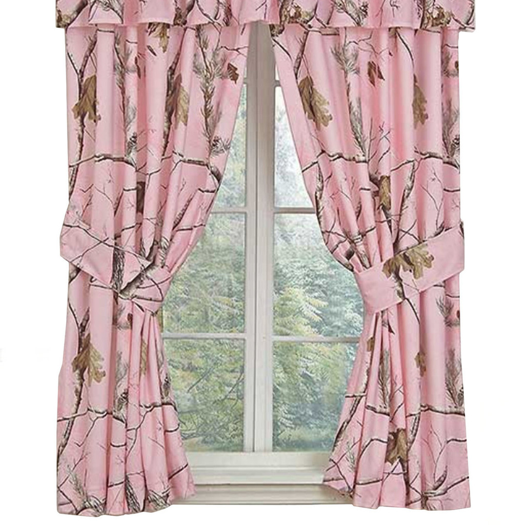 Realtree Camo Window Drapes in AP Pink