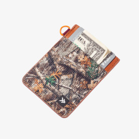 Thread Camo Vertical Wallet | Realtree EDGE