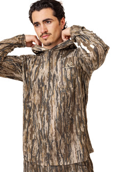 Men's Bamboo Long Sleeve Hooded Camo Shirt in Realtree Legacy main