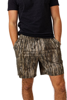 Men's Lined Camo Short in Realtree Legacy main