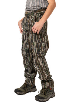 Kids Realtree Original camo cargo pants with six-pocket design and straight-leg fit main