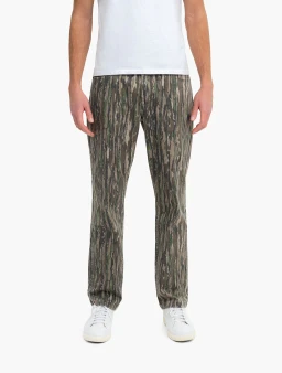 Mugsy Men's Denim Casual Fit Camo Jeans | Realtree Original