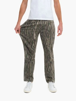 Mugsy Men's Denim Casual Fit Camo Jeans | Realtree Original
