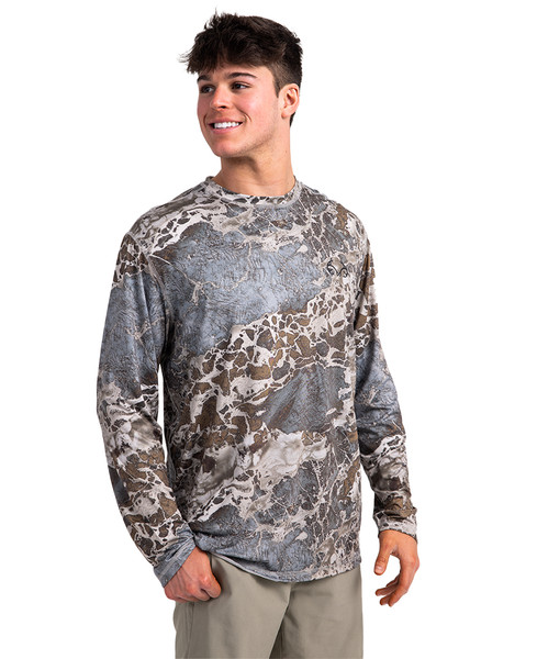 Realtree Men's Fishing Camo Logo | Dry Weave | Moisture Wicking | Sun  Protection UPF 50+ Short Sleeve Shirts