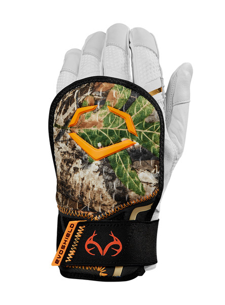 Designed to sit comfortably over the back of the hand while batting.