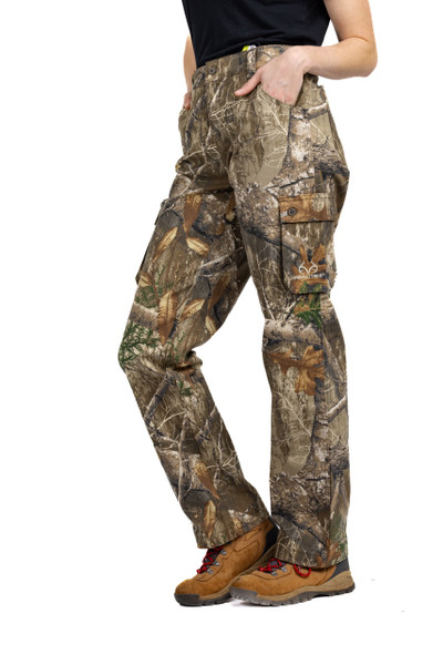 Women's Cargo 6 Pocket Hunting Pant in Realtree EDGE