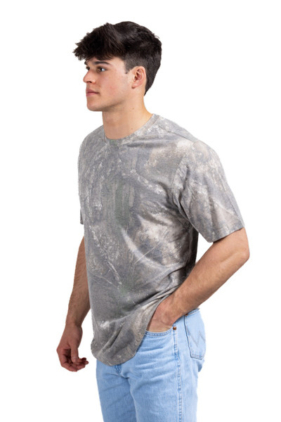 Men’s Tri Blend Short Sleeve Crew Neck Camo Shirt in Realtree APX, side view showing sleeve length and drape.
