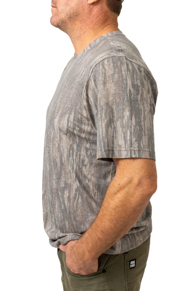 Men's Tri Blend Short Sleeve Crew Neck Camo Shirt in Realtree Legacy