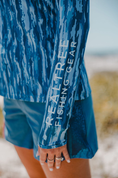 Realtree Fishing Women's Hooded Blue Shirt | Realtree Original