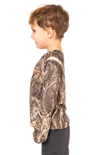 Side profile of the Realtree MAX-7 youth long-sleeve camo shirt, showing sleeve length and pattern continuity down the arm.