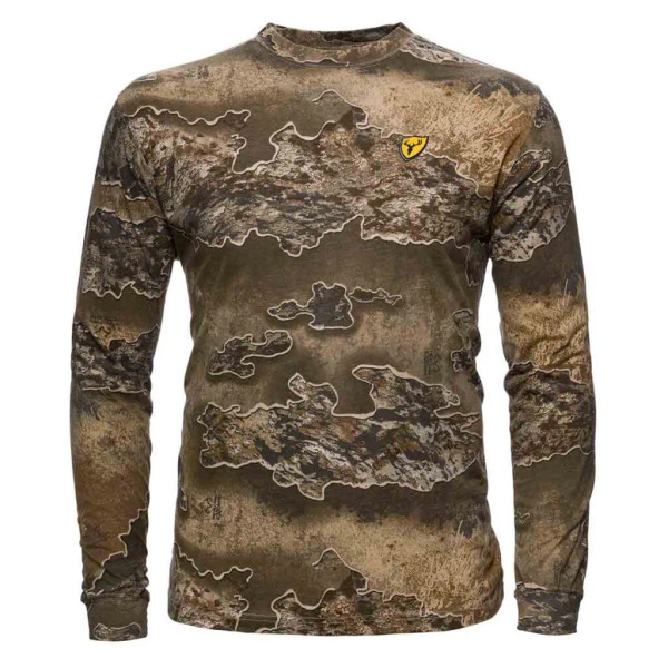 Front view of alternate Realtree camo long sleeve hunting shirt with crew neck and logo detail EXCAPE main
