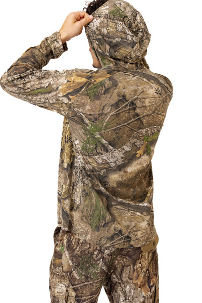Men's Bamboo Long Sleeve Hooded Camo Shirt in Realtree APX 