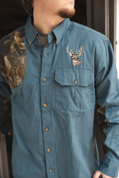 Men's Icon Button Down Camo Shooting Shirt | Realtree Hardwoods